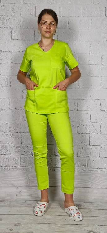 scrubs medyczny zielony