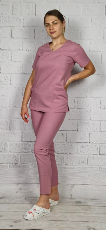 scrubs różowy