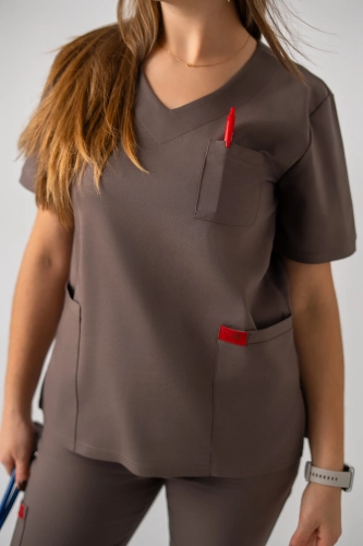 bluza medyczna brązowa